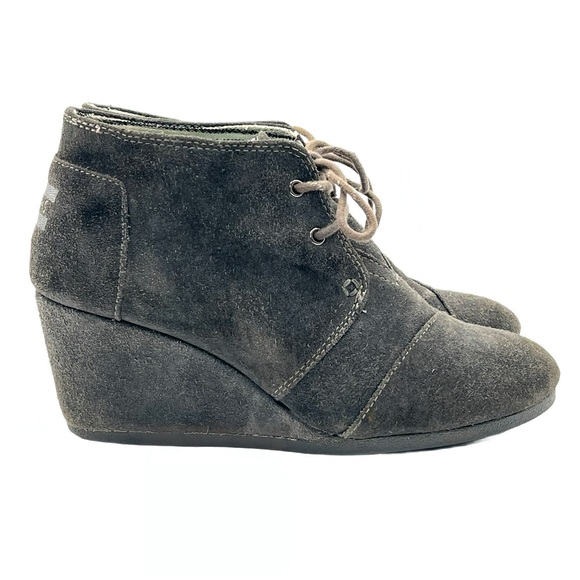 TOMS Grey Suede Booties Lace Up Ankle Boots Women’s 8 Witchcore Dark Academia - Picture 3 of 8